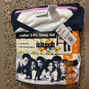 FRIENDS TV Series -Women's 2 piece pajama set. NWT Size M